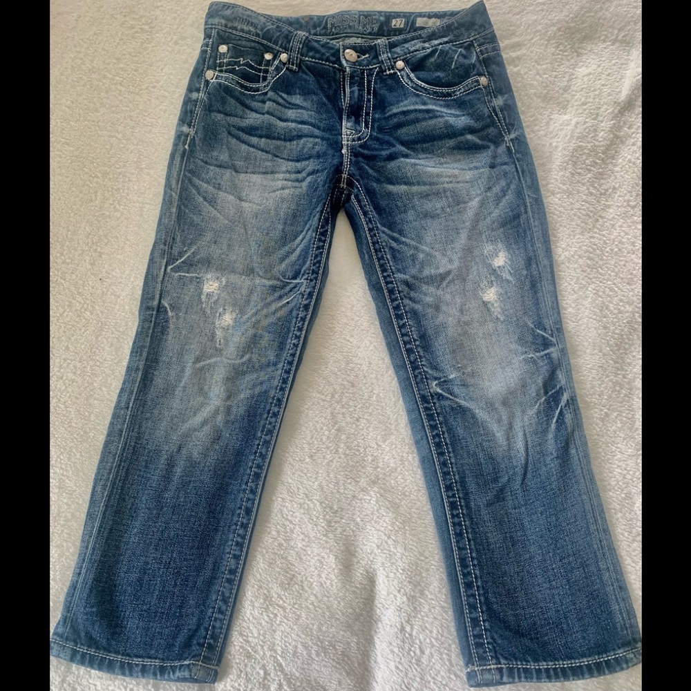 Miss Me Distressed Capris